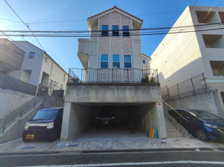 rO 52.0m2̎ԌɕtŉJ̓łS