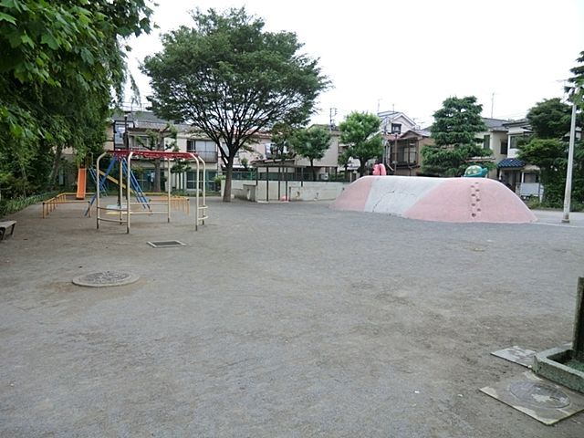 ӊ  k11B 810m