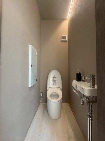 gC -
