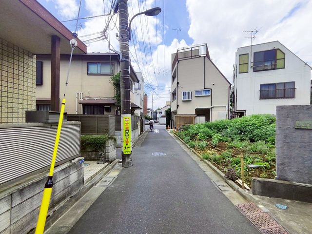 nynʐ^ -