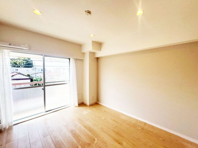 ̑ ̂ԂŁAvCx[gȎԂSLɂ߂܂B