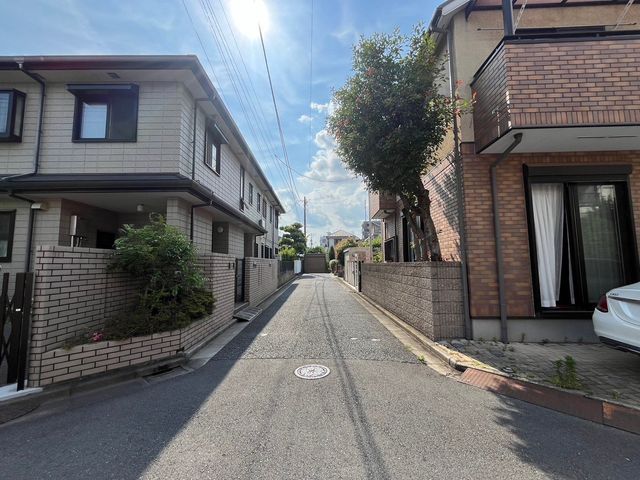 ̑ GgX