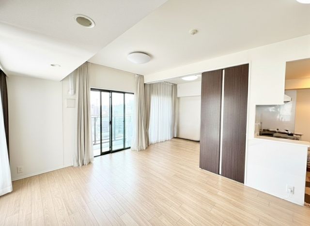 rO LDK15̍LXrOrO̒]͎ՕAJL