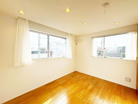 ̑ m̂ԂŁAvCx[gȎԂSLɂ߂܂B