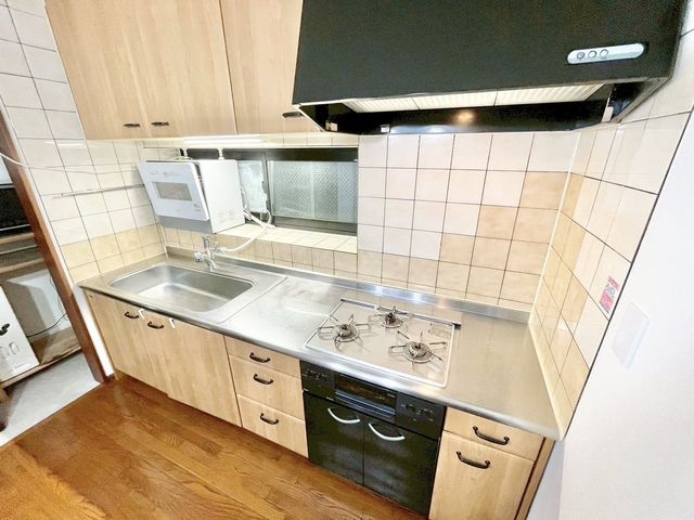 Lb` Lb`ǕtLb`Ȃ̂Ń_CjOXy[X𖳑ʂȂLg܂B