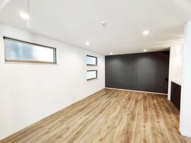 ���ӊ� �}���G�c�v�`�a�J��J���X �k��18���B 1390m