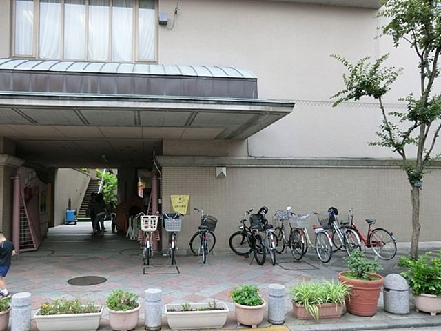 ���ӊ� �䓌�旧��쏬�w�Z �k��3���B 230m