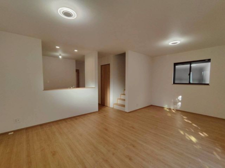 ���r���O ���r���O