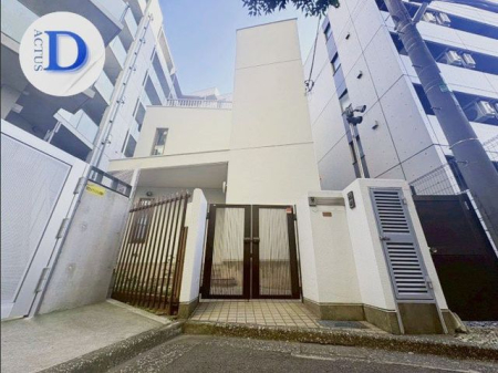 ���n�O�ώʐ^ �O�ρ�JR�������E�������g���ۃm�����u���E�v�w�k��3��