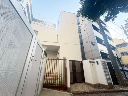 ���n�O�ώʐ^ �ρ��ωΐ��E�h�����E�ϐk���E�ϐ��������D�ꂽ�S�؃R���N���[�g���ł��B