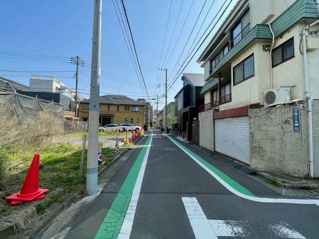 ���n�y�n�ʐ^ �����w�Z����p�G���A�̊ՐÂȏZ��X�ɗ��n���Ă��܂��B