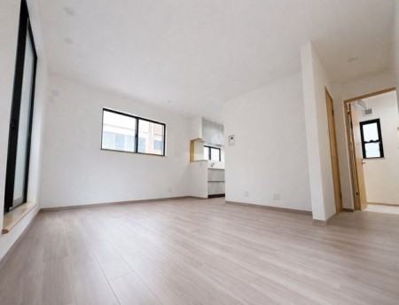 ���r���O ���r���O