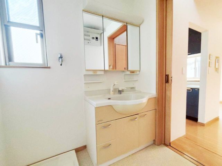 ���ʑ�E���ʏ� ���ʎ����i�`�������ȗD�����F�����̎O�ʋ��t�̐��ʑ�B���[�͂�������p�i�̃X�g�b�N���\�ł��B