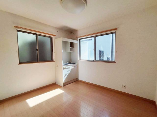 ���̑����� �m�����~�j�L�b�`���t���̗m���B2�ʍ̌��ł������̋��X�܂Ŗ��邢��ۂ̋����ł��B