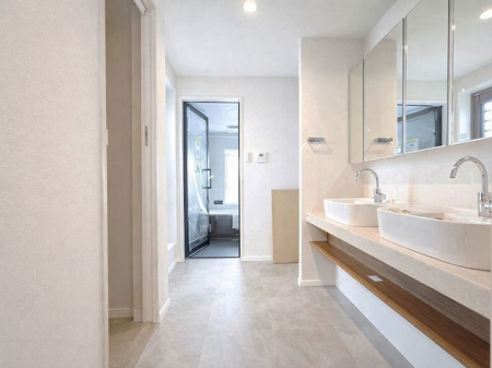 ���r���O ���r���O