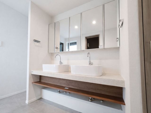 ���ʑ�E���ʏ� ����