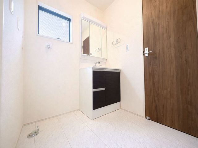 ���ʑ�E���ʏ� ����