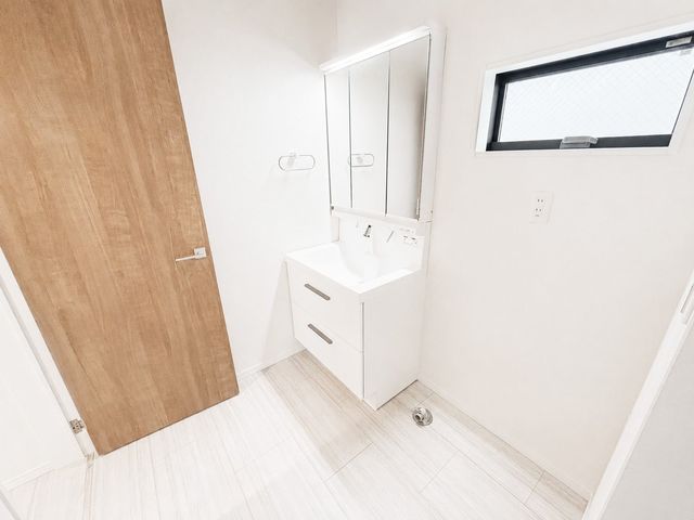 ���ʑ�E���ʏ� -