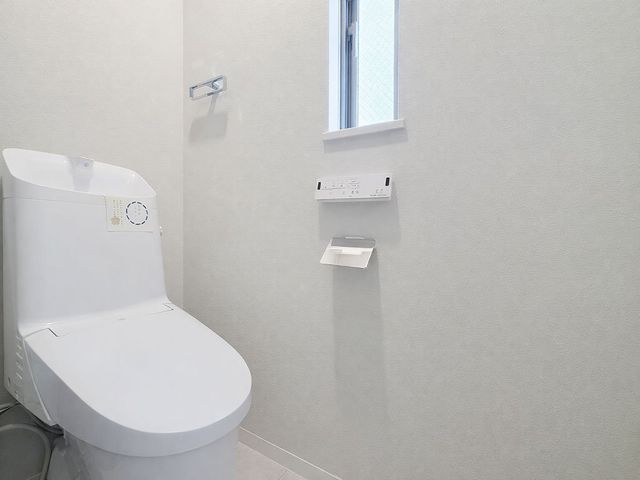 ���ʑ�E���ʏ� �g�C��