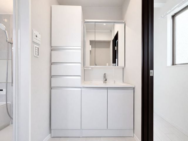 �L�b�`�� ����