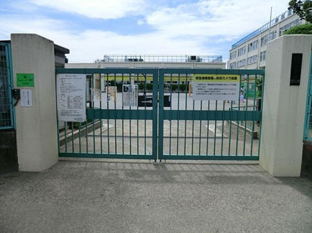 ���ӊ� �����旧�l�{���w�Z �k��11���B 830m