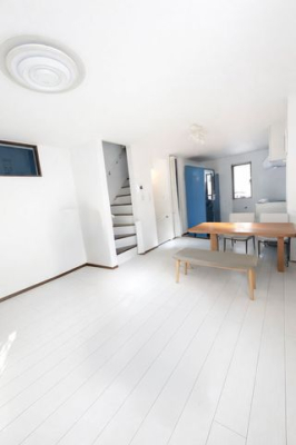 ���r���O ���r���O