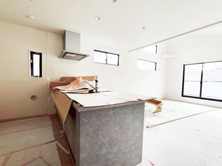 �L�b�`�� �L�b�`�����������S�̂����n����Ζʎ��L�b�`���B���q�l�������Ȃ��痿�����ł��܂��B