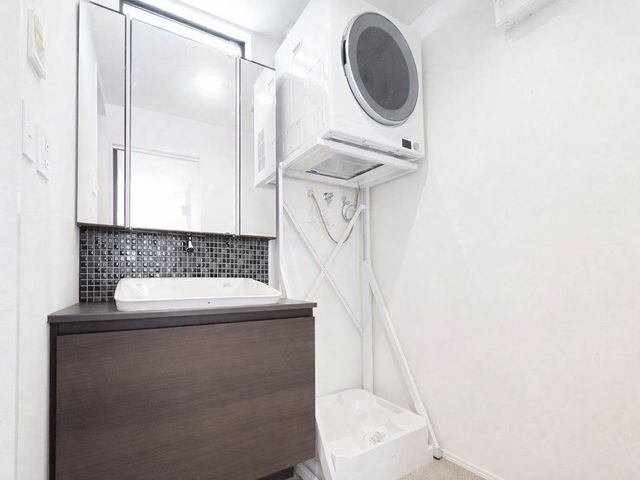 ���ʑ�E���ʏ� �L�b�`��