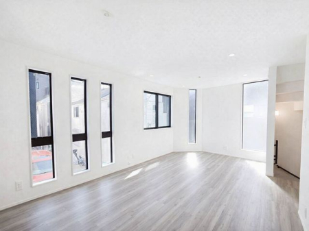 ���r���O ���r���O