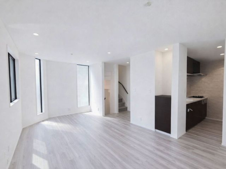 ���r���O ���r���O