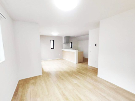 ���r���O -