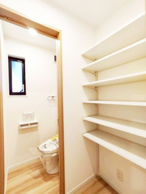 ���[ ���[���g�C�����ɂ͎��[�ɕ֗��ȉ��I��ݒu���Ă��܂��B