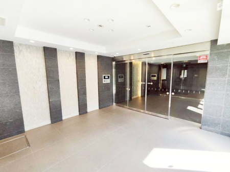 ���̑� �G���g�����X���|���̍s���͂������ꂢ�ȃG���g�����X�ł��B