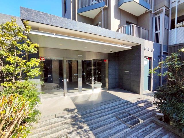 �G���g�����X �G���g�����X���K�������C�����ǂ����}������A�����������Y��ȃG���g�����X�ł��B