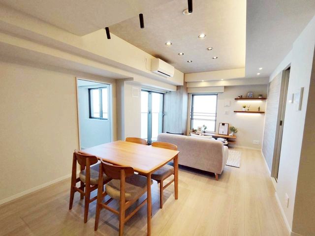 ���r���O ���r���O���������߂��ɏW�񂵂��Ǝ����N���������͂̊Ԏ��B�ړ��̕��S�����Ȃ������̉Ǝ����X���[�Y�ɁB