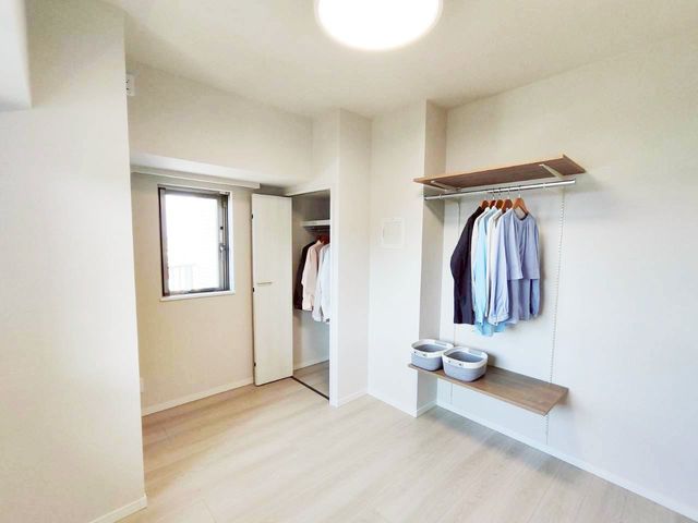 ���̑����� �m������5.7���̗m���B���������̂����ԂŁA�v���C�x�[�g�Ȏ��Ԃ�S�L���ɂ��߂��������܂��B