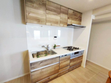 �L�b�`�� �L�b�`�����Ǖt�L�b�`���Ȃ̂Ń_�C�j���O�X�y�[�X�𖳑ʂȂ��L���g���܂��B