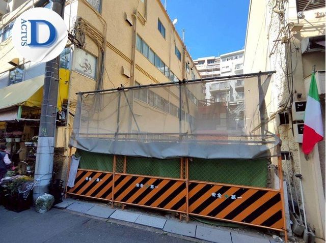 ���n�y�n�ʐ^ ���n�������L�����E�s�c��]�ː��u�L�����v�w�k��1��