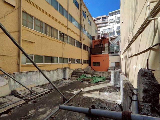 ���n�y�n�ʐ^ ���n�������̔z�u��Ԏ������R�ɍl���₷���Y��Ȑ��`�n�ł��B