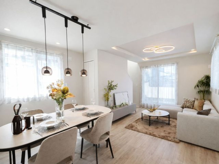 ���r���O �o�X