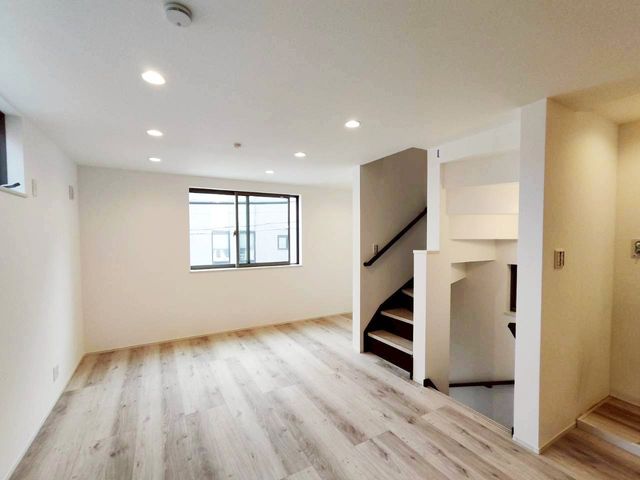 ���r���O ���r���O��2�K���r���O�͊O������̎������C�ɂȂ�ɂ����A�v���C�o�V�[�ʂ����S�ł��B