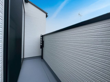 �o���R�j�[ -