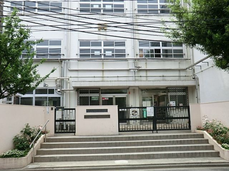 ���ӊ� �a�J�旧�L�����w�Z �k��22���B 1690m