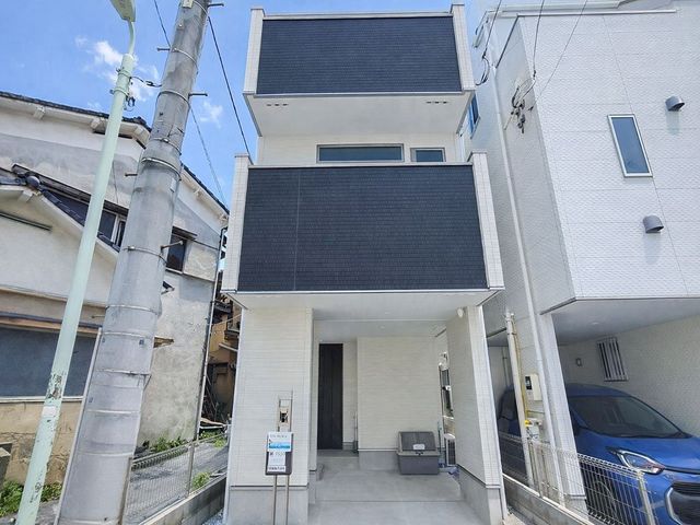 ���n�O�ώʐ^ �����~���̃R���g���X�g���f����O��