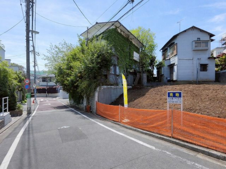 ���n�y�n�ʐ^ ���H���O�ʓ��H�͖�5.4���B�Ԃ̒��Ԃ����N�ɍs���܂��B