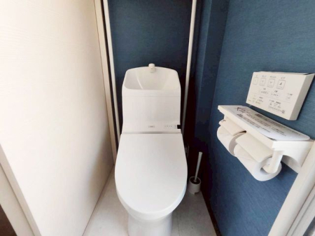 �g�C�� �g�C�����z���C�g�~�u���[�̃I�V�����ȃg�C���B