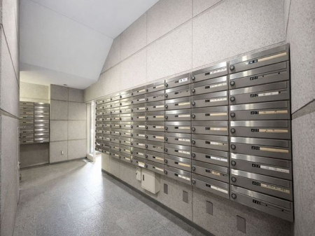 ���̑� �y���p���z�X�^�C���b�V���ȃf�U�C���̃��[���{�b�N�X�B