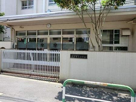 ���ӊ� �V�h�旧������O���w�Z �k��6���B 440m