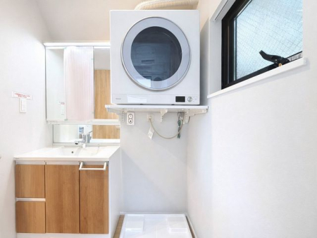 ���ʑ�E���ʏ� ���ʎ����������ȃE�b�h���̐��ʑ�͒��̐g�x�x���C�����オ��܂��B