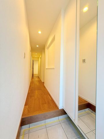 ���� ���ց��V���v���Ŕ������Y�����ւ́A�Ƒ���}���������̋C���������邭���܂��B